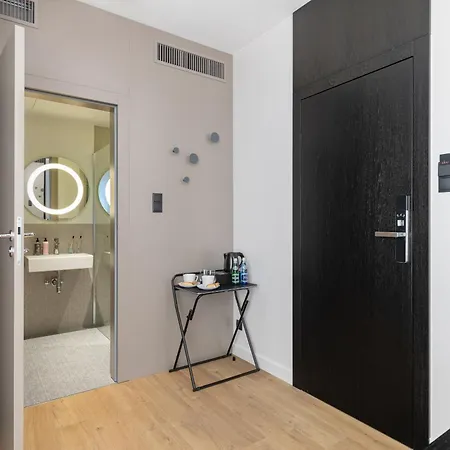 Deo Plaza - Old Town By Renters