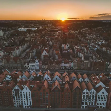 Deo Plaza - Old Town By Renters 4* Γκντανσκ