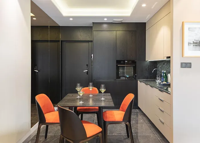 Deo Plaza - Old Town By Renters 4* Γκντανσκ