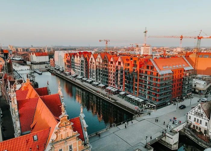 Deo Plaza - Old Town By Renters 4*