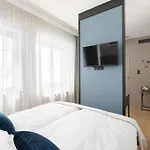 Deo Plaza - Old Town By Renters 4*