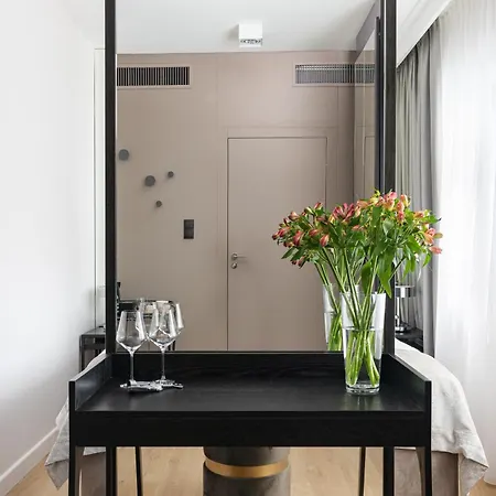 아파트호텔 Deo Plaza - Old Town By Renters 4*