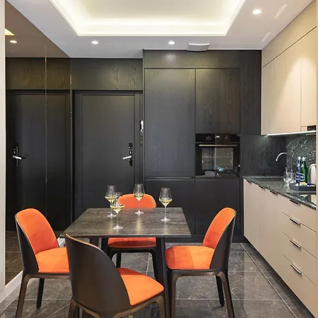 Deo Plaza - Old Town By Renters 4* Gdańsk