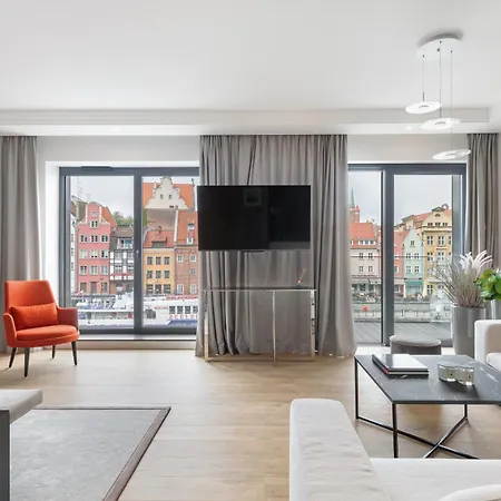 Ξενοδοχείο με διαμερίσματα Deo Plaza - Old Town By Renters 4*