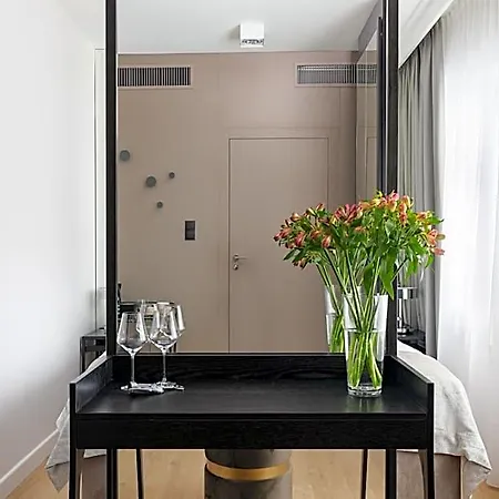 Aparthotel Deo Plaza - Old Town By Renters 3*