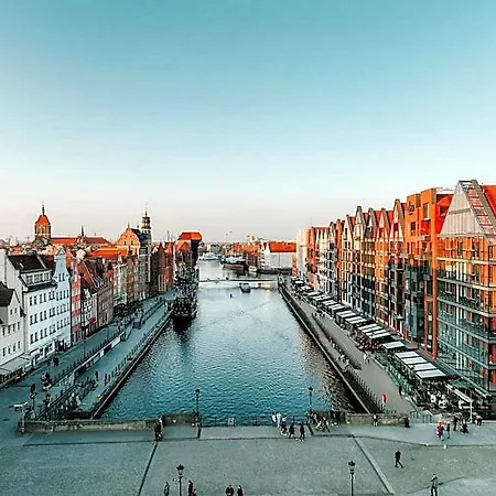 Deo Plaza - Old Town By Renters 3*